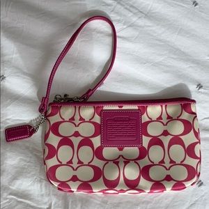 💕 Silk Coach Wristlet